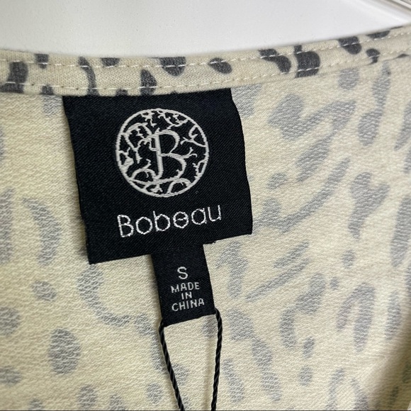 Stitch Fix l Bobeau Front Twist Top, Small - Picture 5 of 7